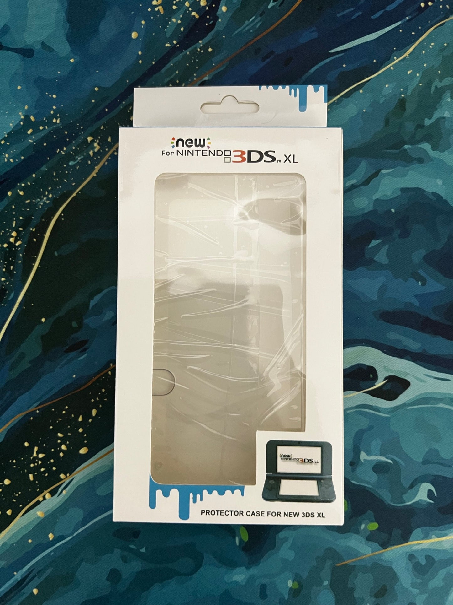 New 3DS LL with (Case/Charger/Wrist Strap/Hand Grip/Clear Shell/Screen Protector)